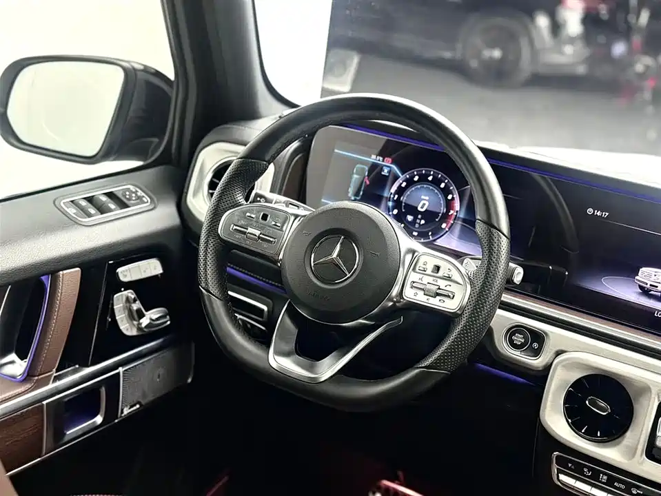 Mercedes-Benz G-class