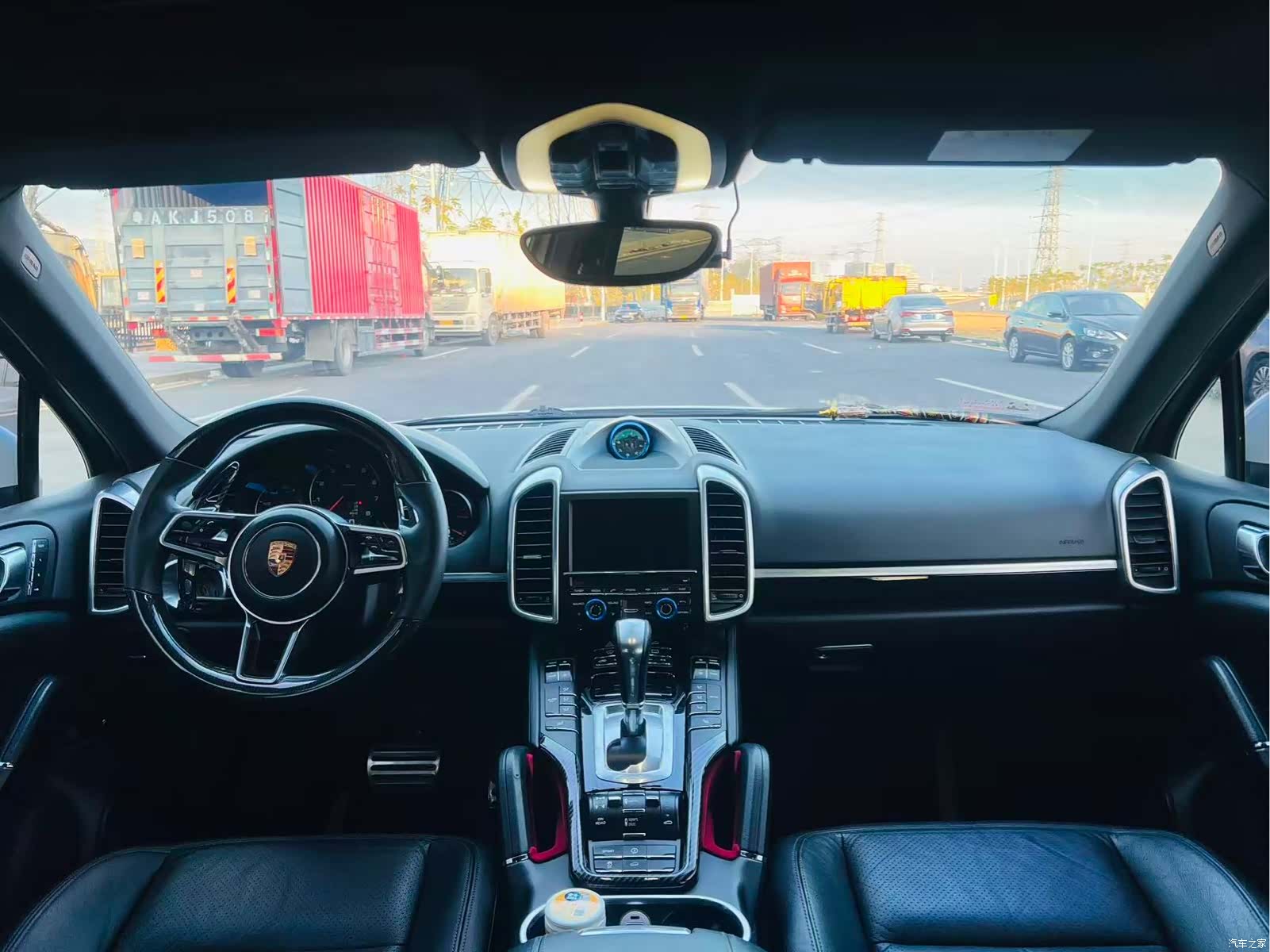 Porsche Cayenne, 2015 9