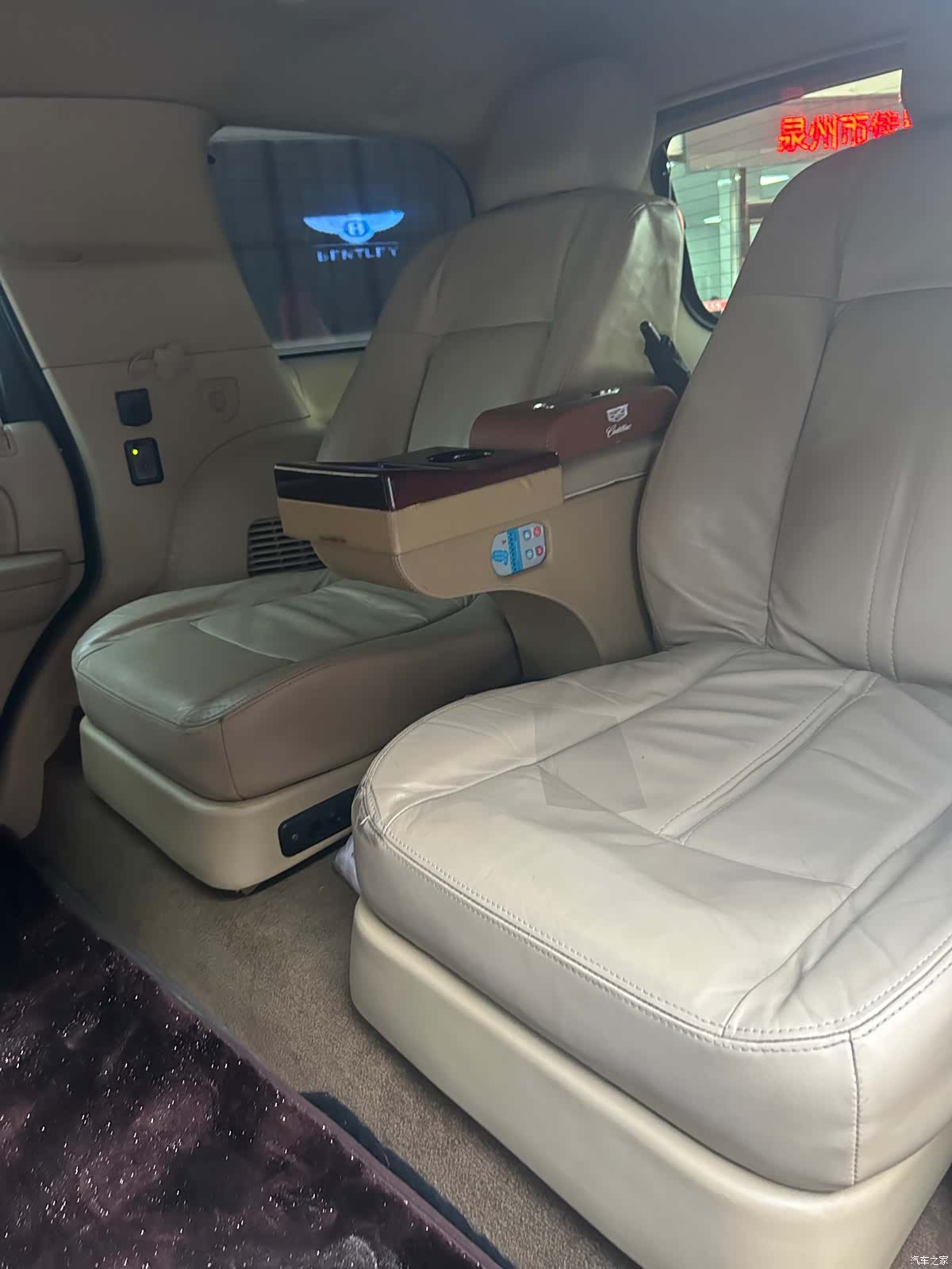 Cadillac Escalade, 2014 8