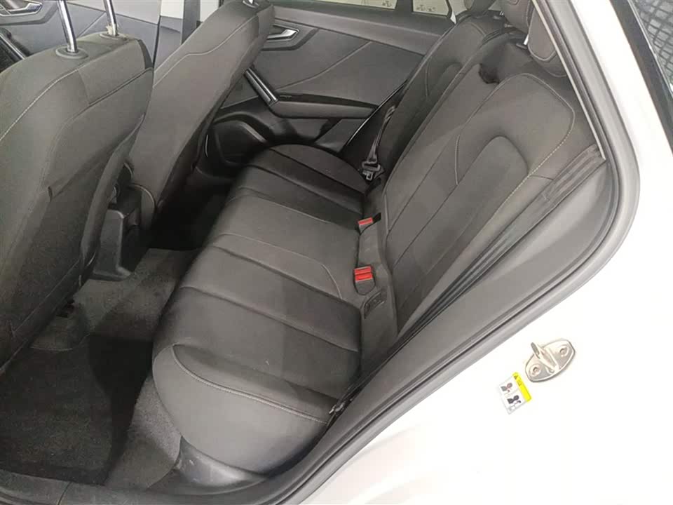 Audi Q2L Audi Q2L