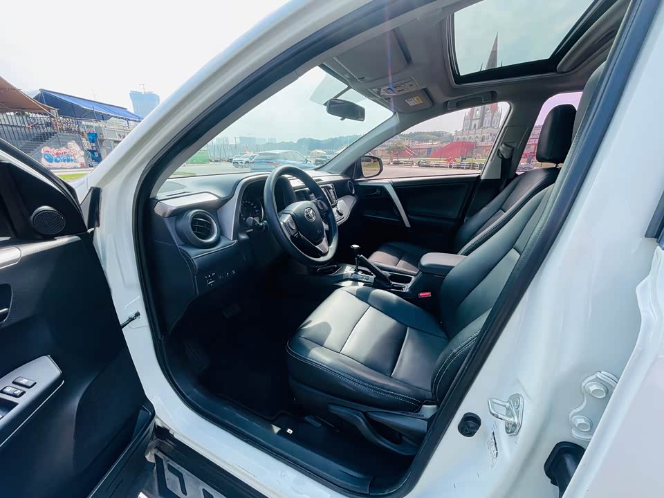 Toyota RAV4 Rongfang