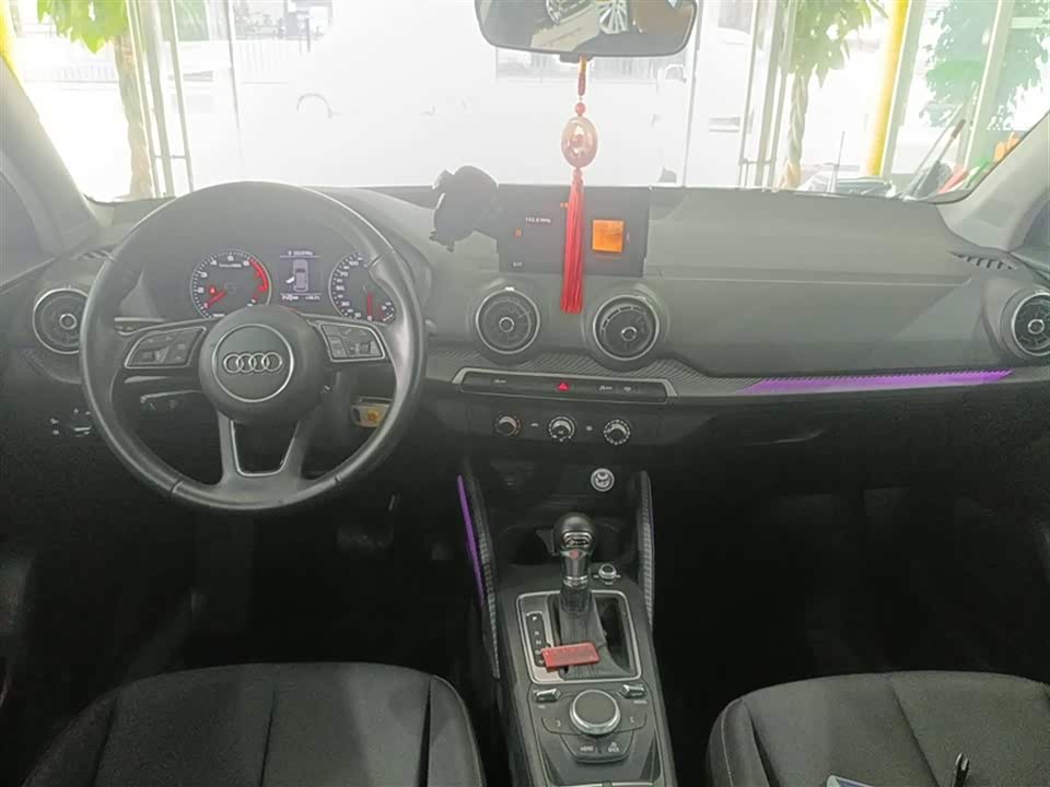Audi Q2L Audi Q2L