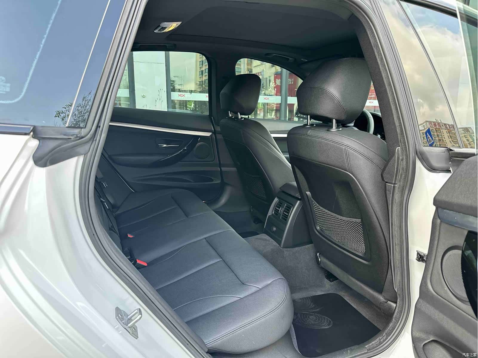 BMW 3 Series, 2019 23