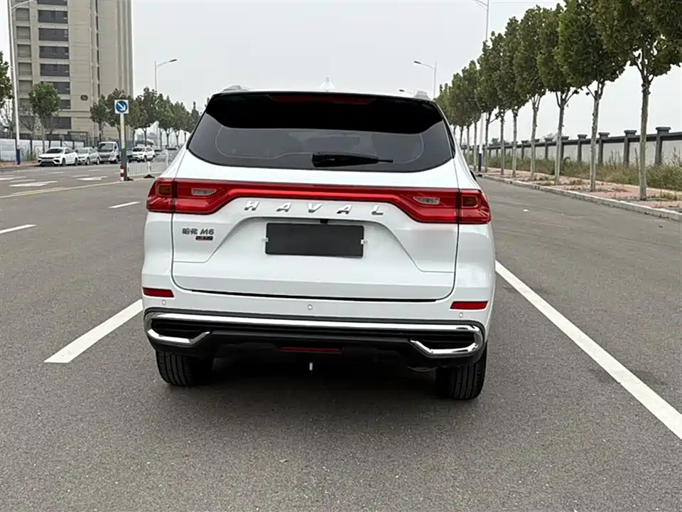 Haval M6