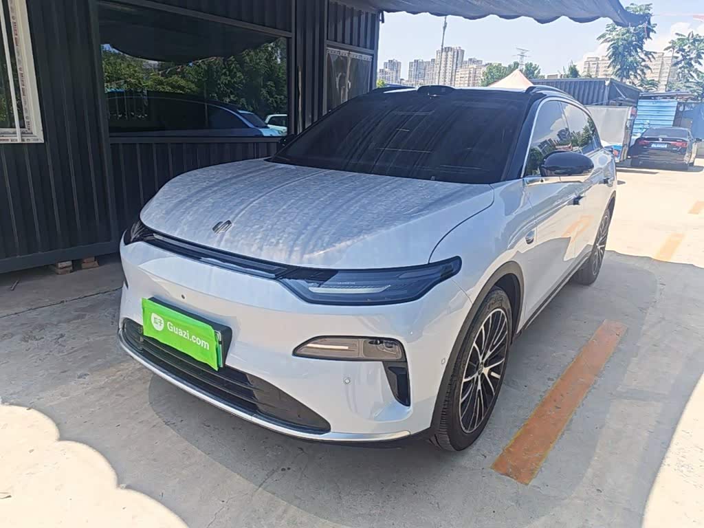 Leapmotor C11