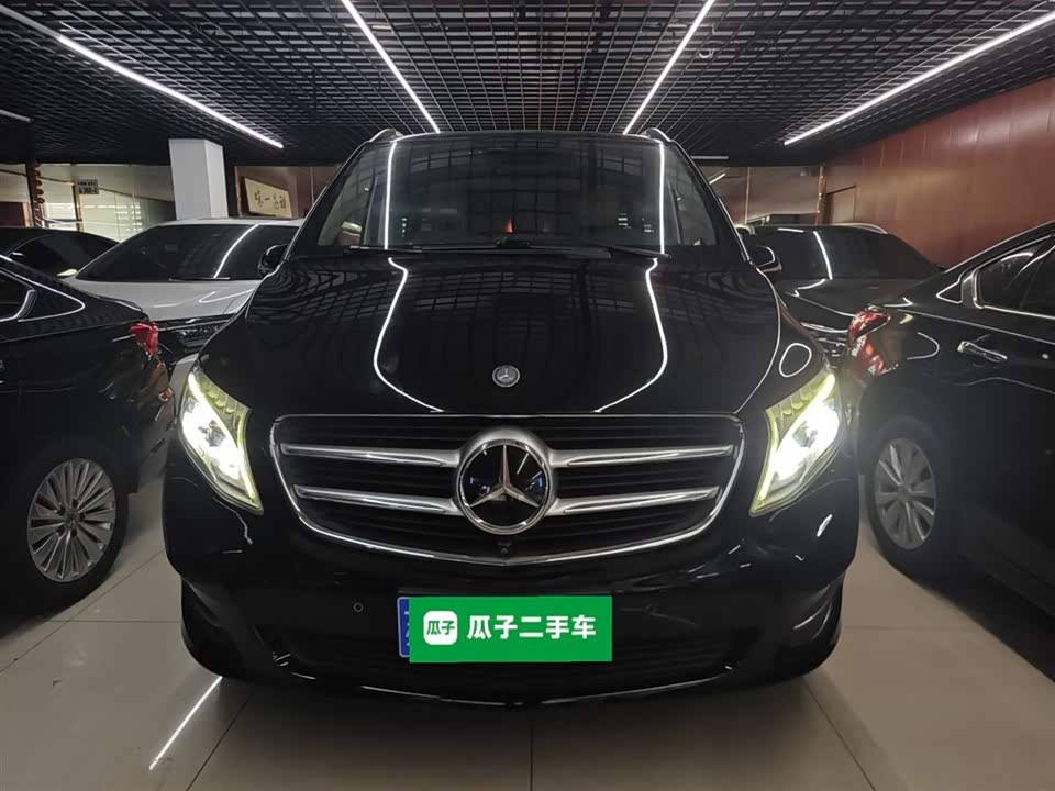 Mercedes-Benz V-class