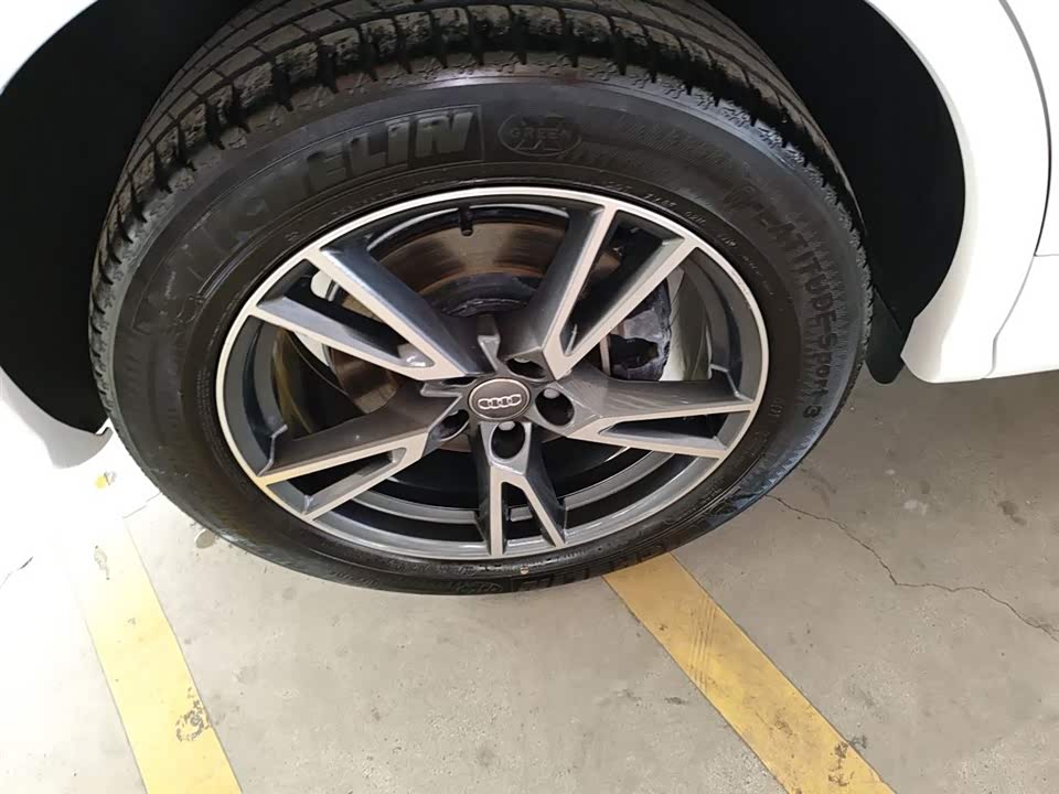 Audi Q5L Audi Q5L