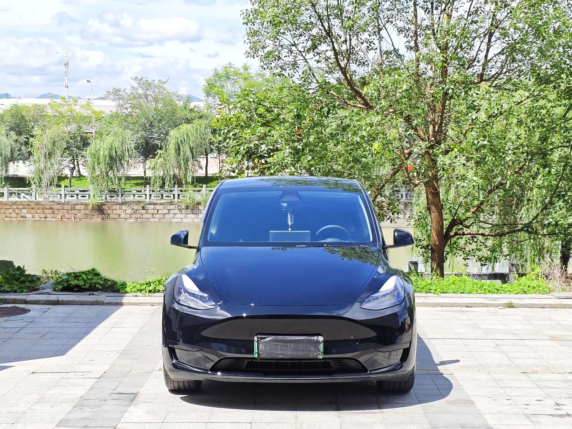 Tesla Model Y, 2023 2