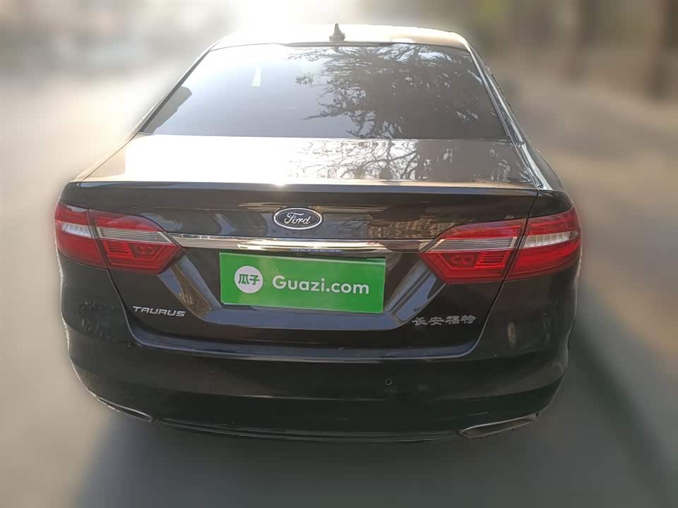 Ford Taurus