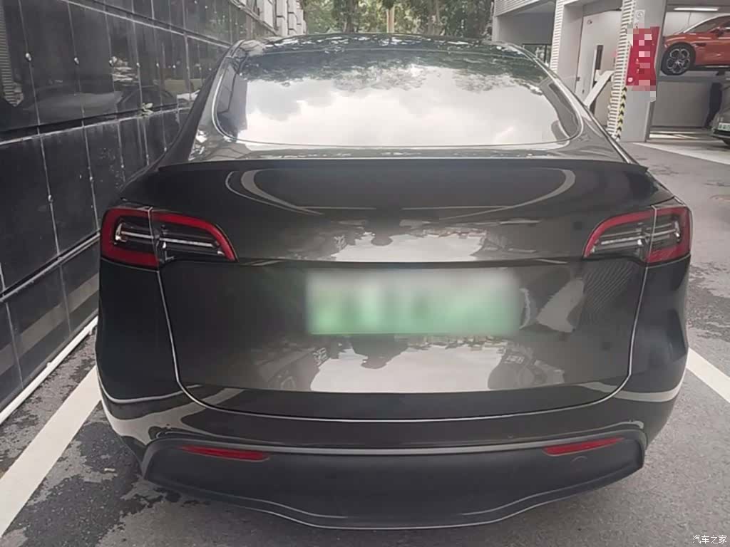 Tesla Model Y, 2022 6