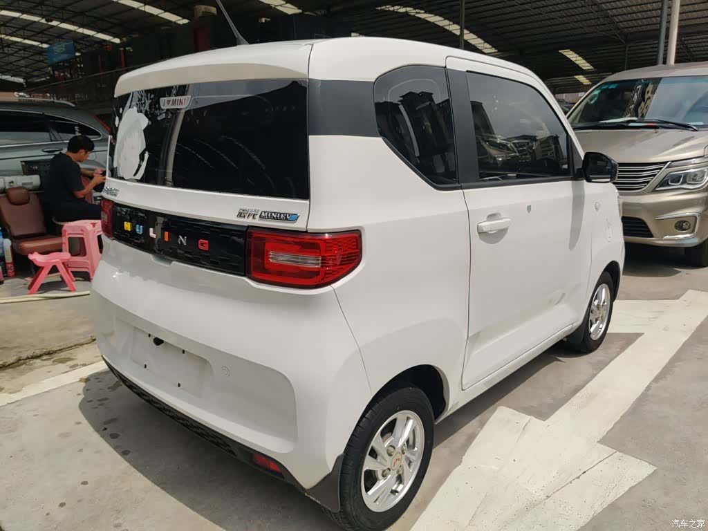 Wuling MINIEV, 2021 6