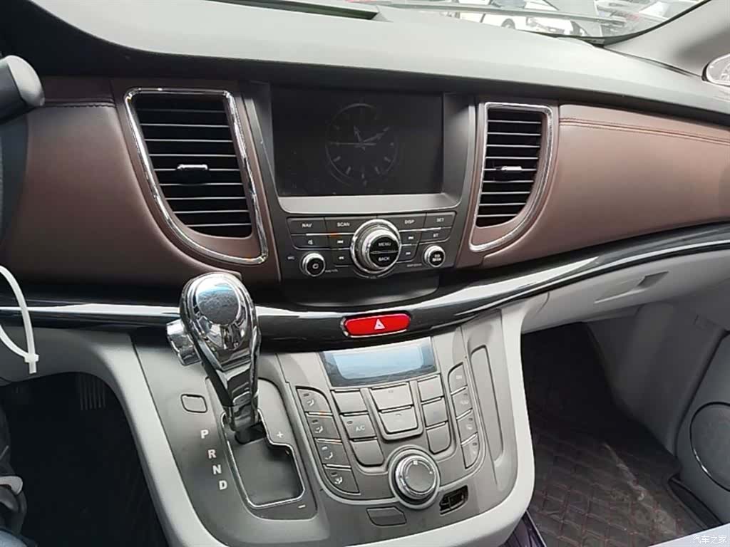 JAC M5, 2016 13