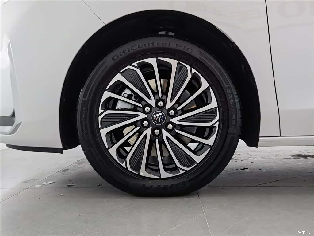 Buick GL8, 2025 17