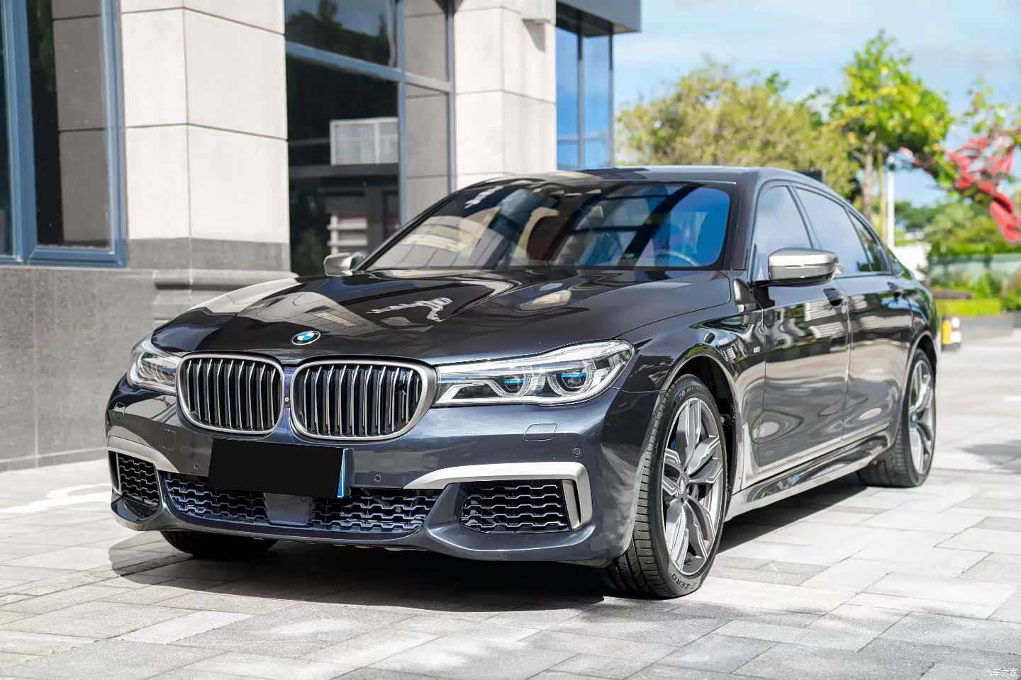 BMW 7 Series, 2018 1