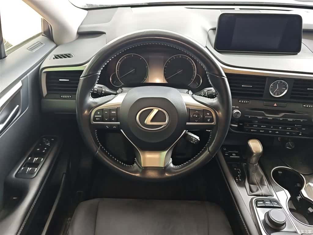 Lexus RX, 2017 11