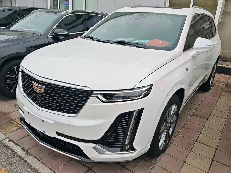 Cadillac XT6