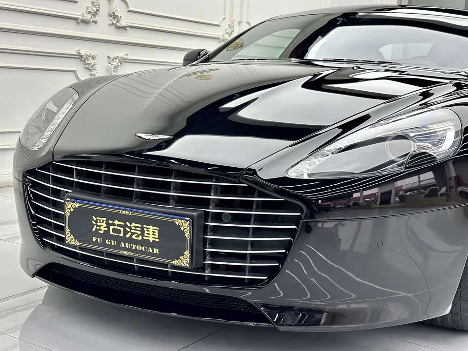 Aston Martin Rapide