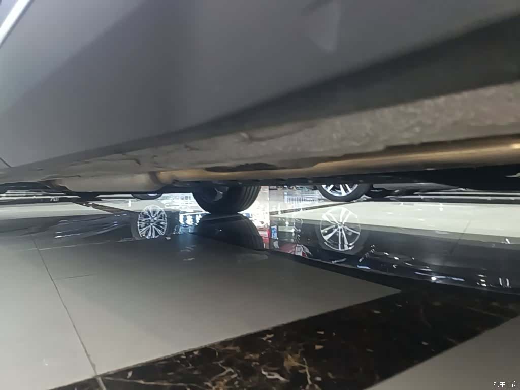 Geely Galaxy L7, 2026 22
