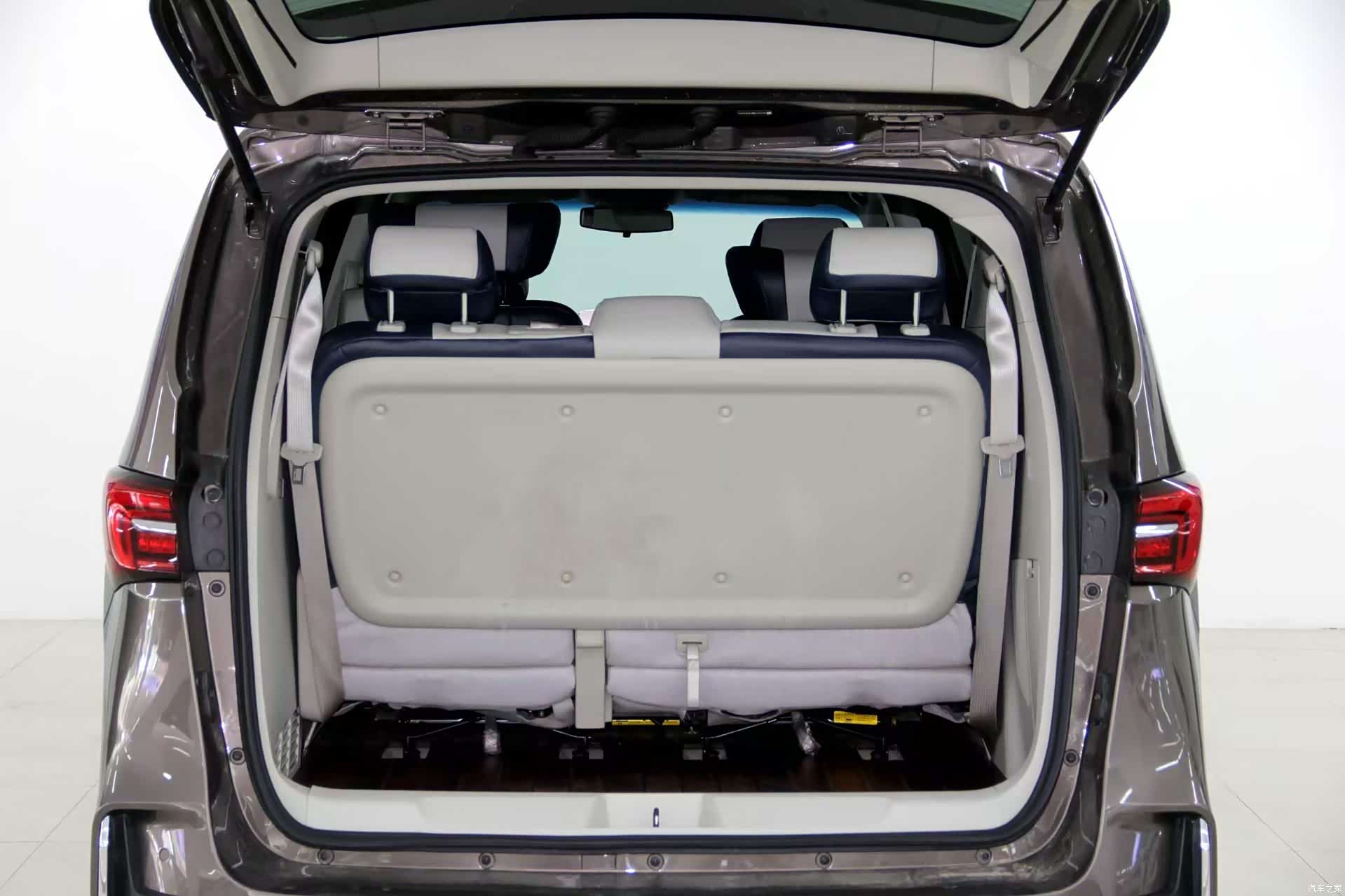 Buick GL8, 2022 17