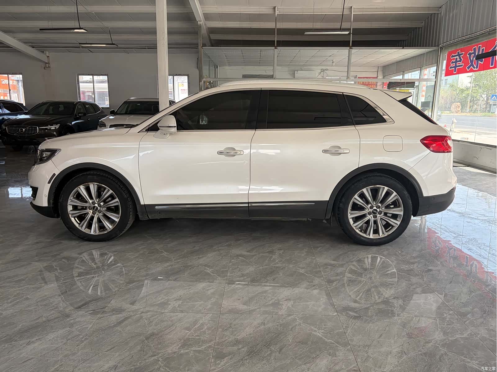 Lincoln MKX, 2016 3