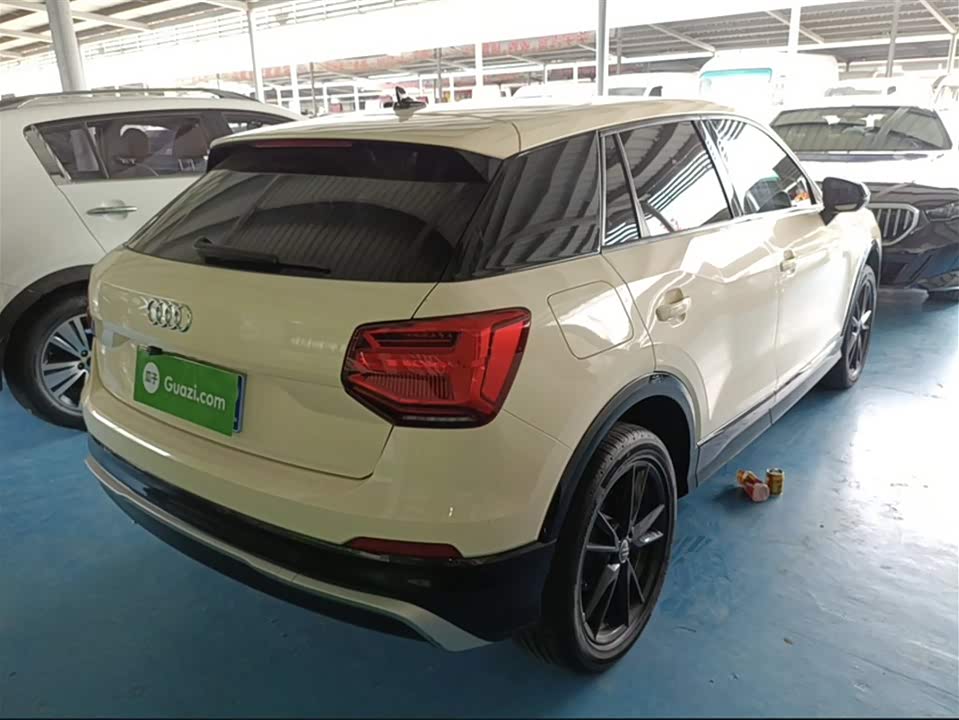 Audi Q2L