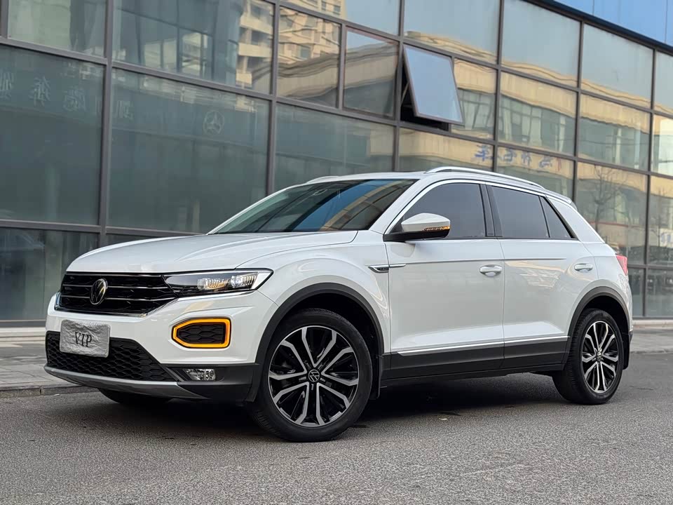 Volkswagen T-ROC exploring Songs