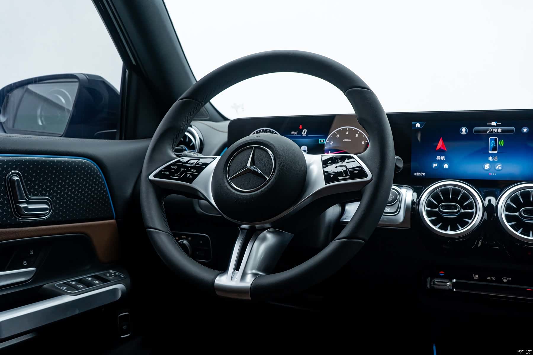 Mercedes-Benz GLB, 2024 14