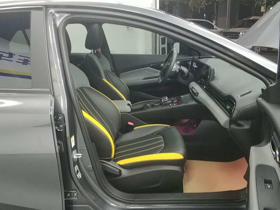 Trumpchi Shadow Leopard