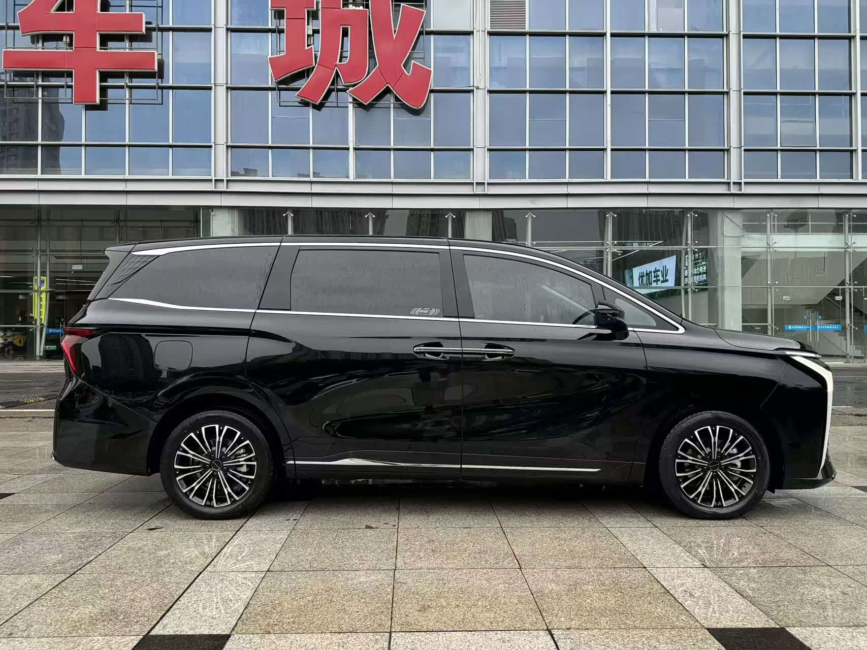 DongFeng V9, 2024 4