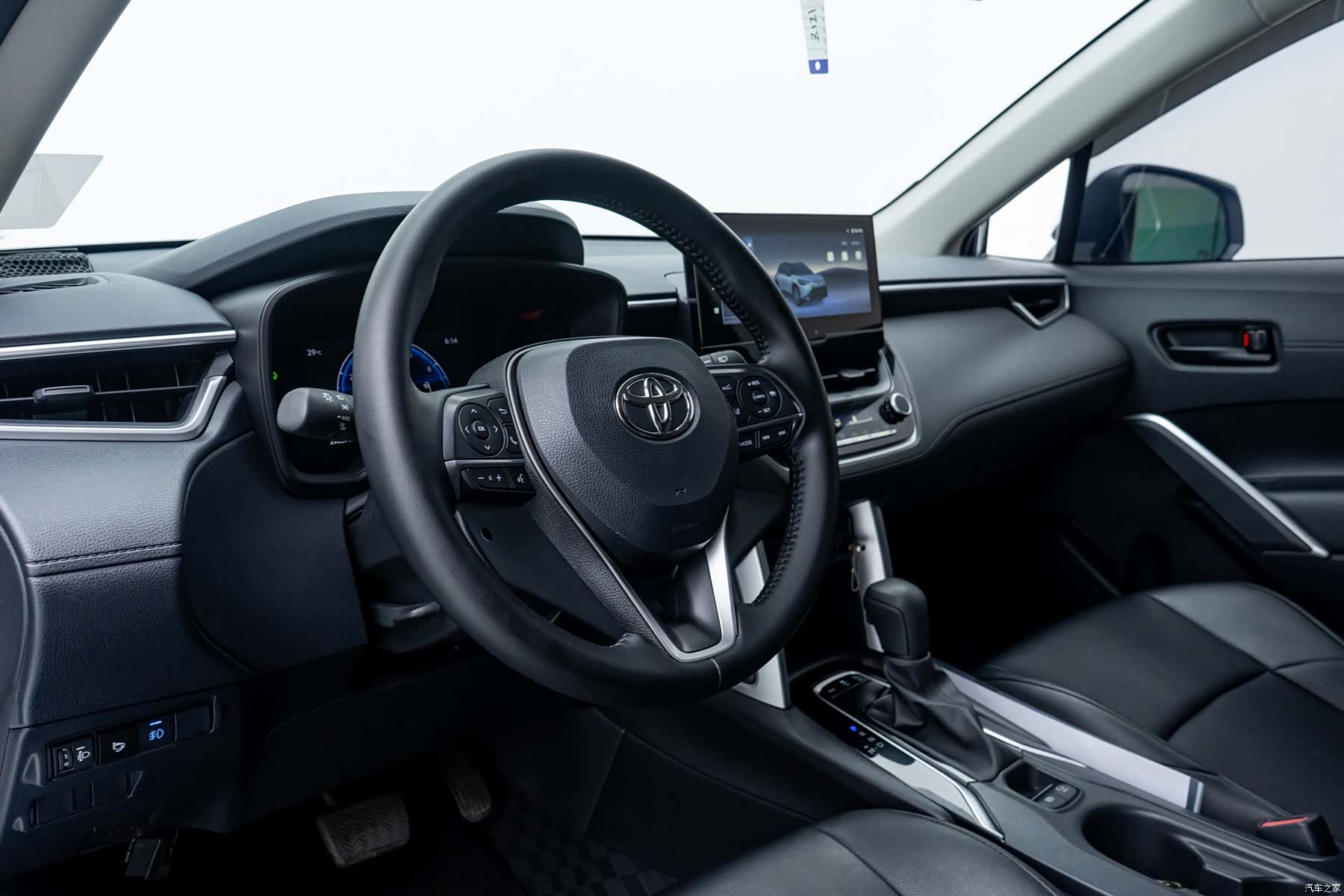 Toyota Frontlander, 2023 7