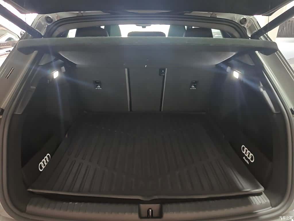 Audi Q4 e-tron, 2023 19