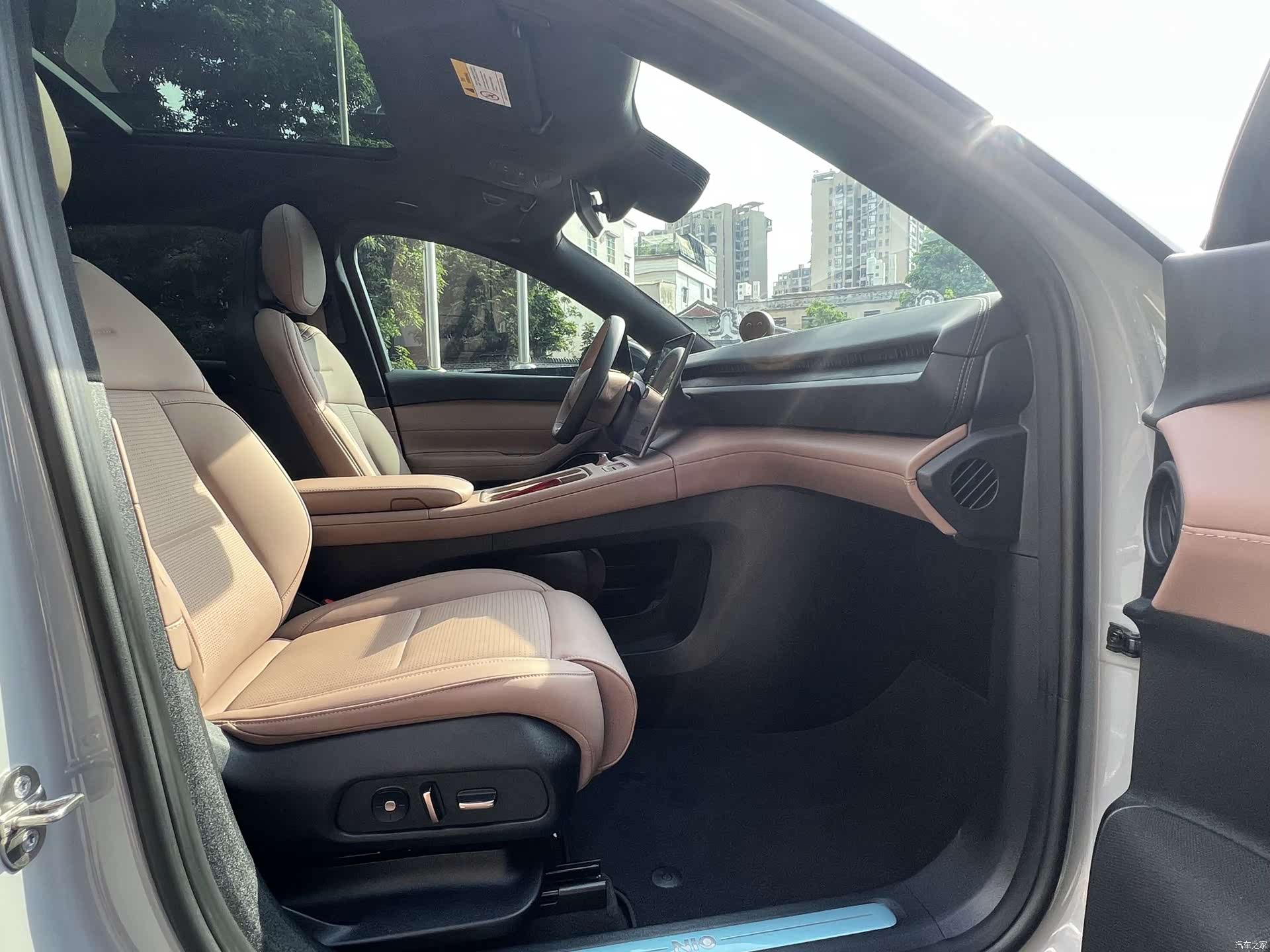 NIO ES6, 2025 8