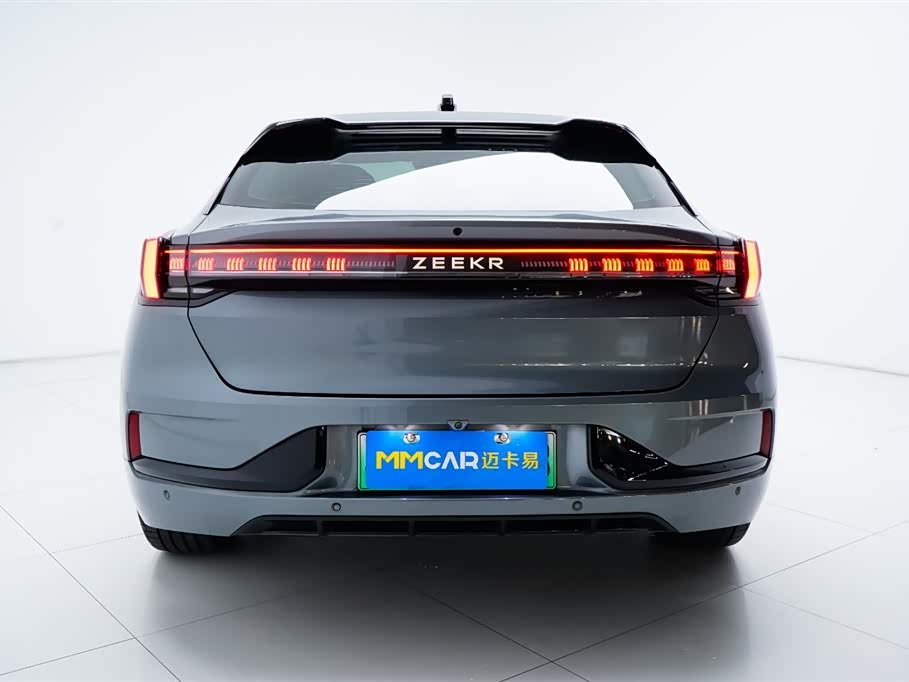 Zeekr 001