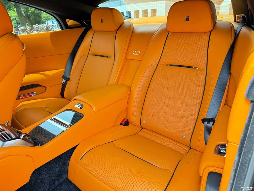 Rolls-Royce Wraith, 2021 7