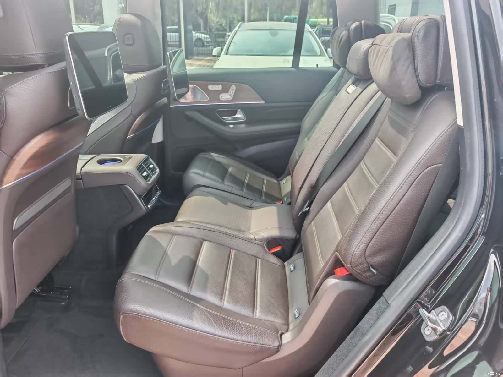 Mercedes-Benz GLS, 2021 13