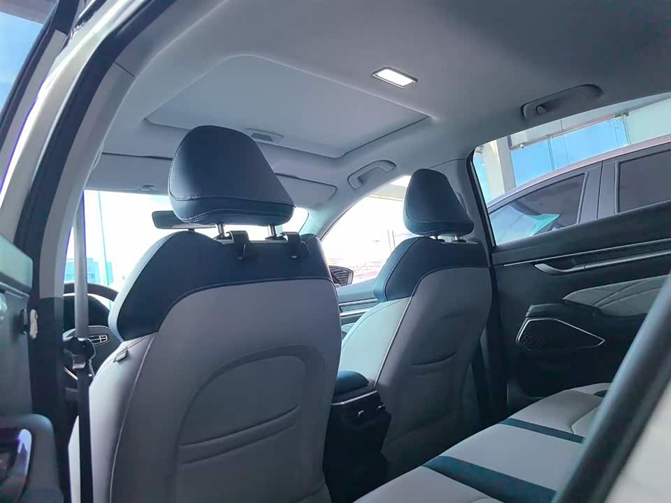 Geely Emgrand Geely Emgrand