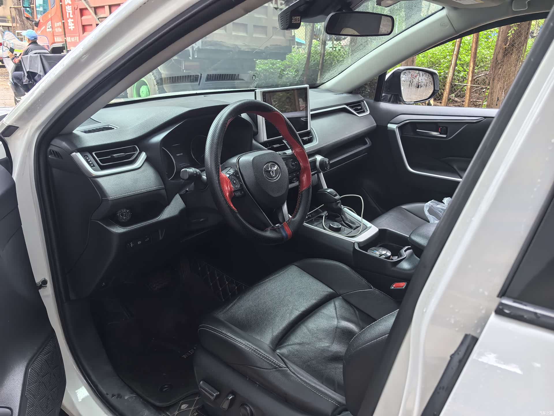 Toyota Wildlander, 2020 все фото