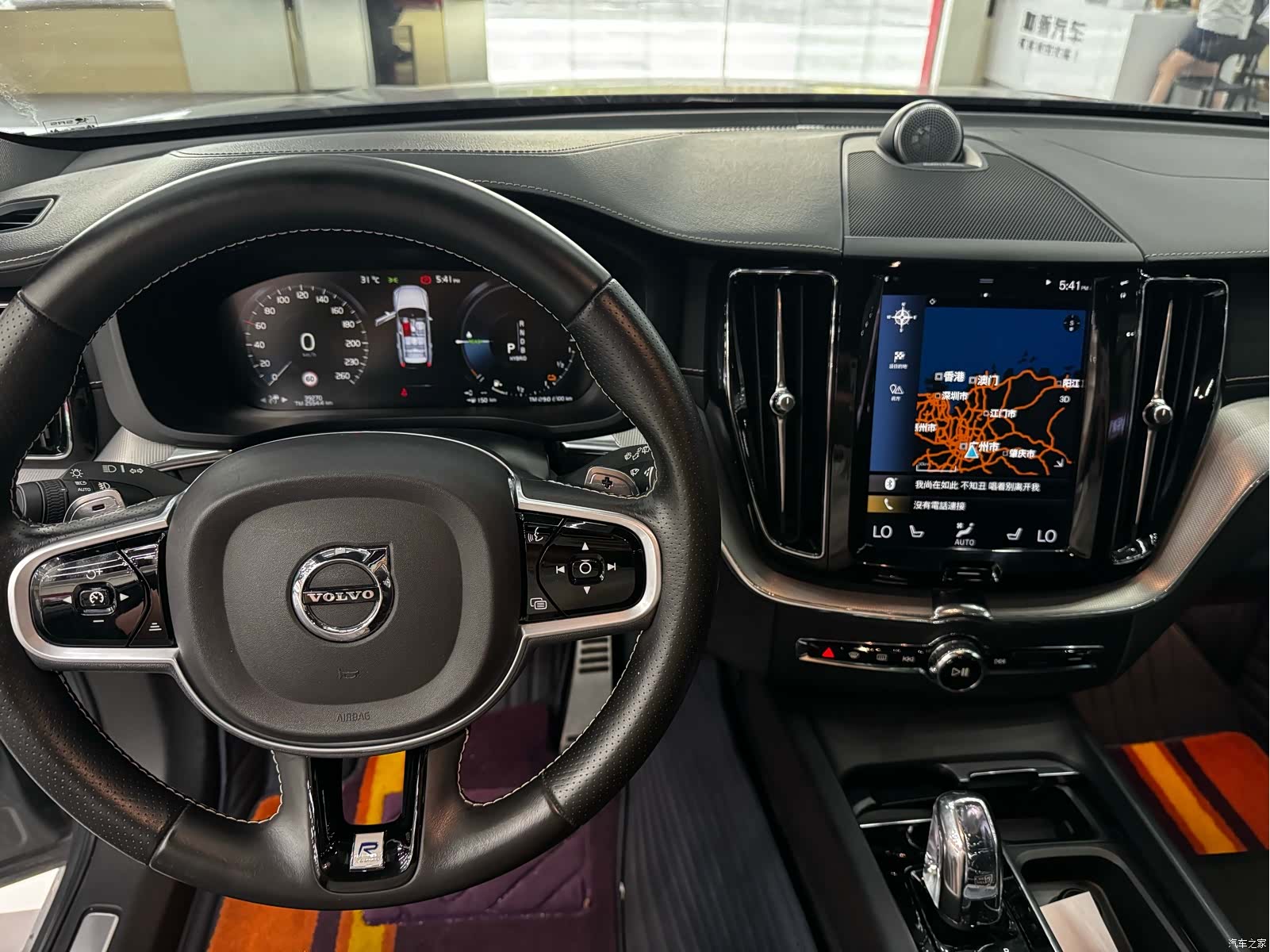 Volvo XC60, 2018 13