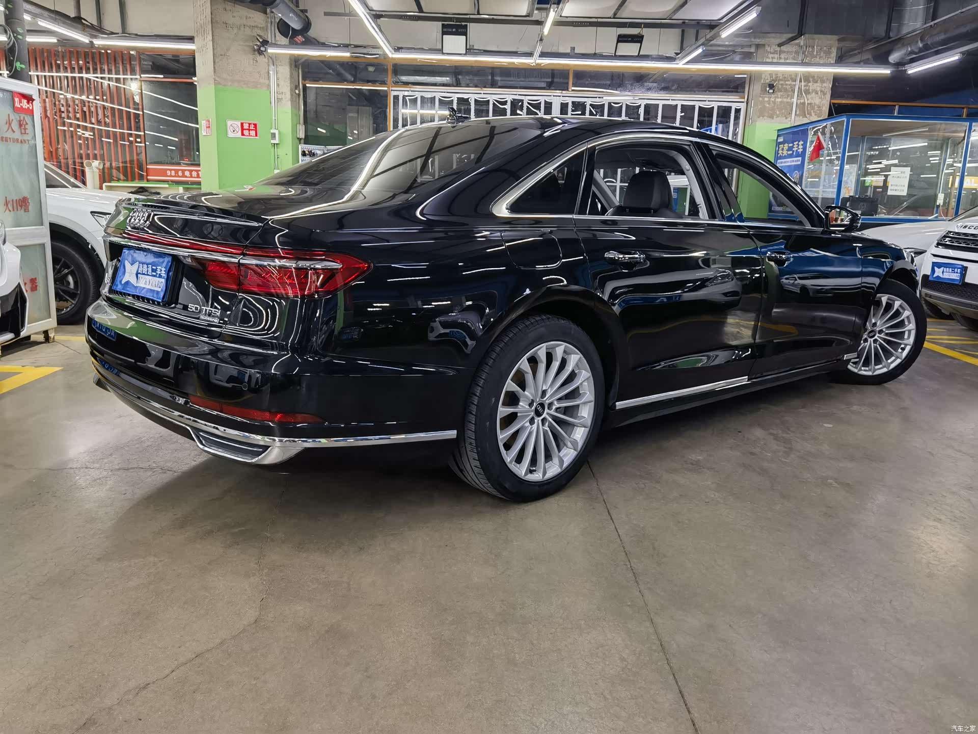 Audi A8L, 2021 4