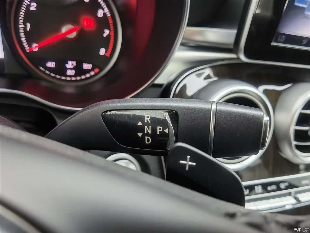 Mercedes-Benz GLC, 2017 13