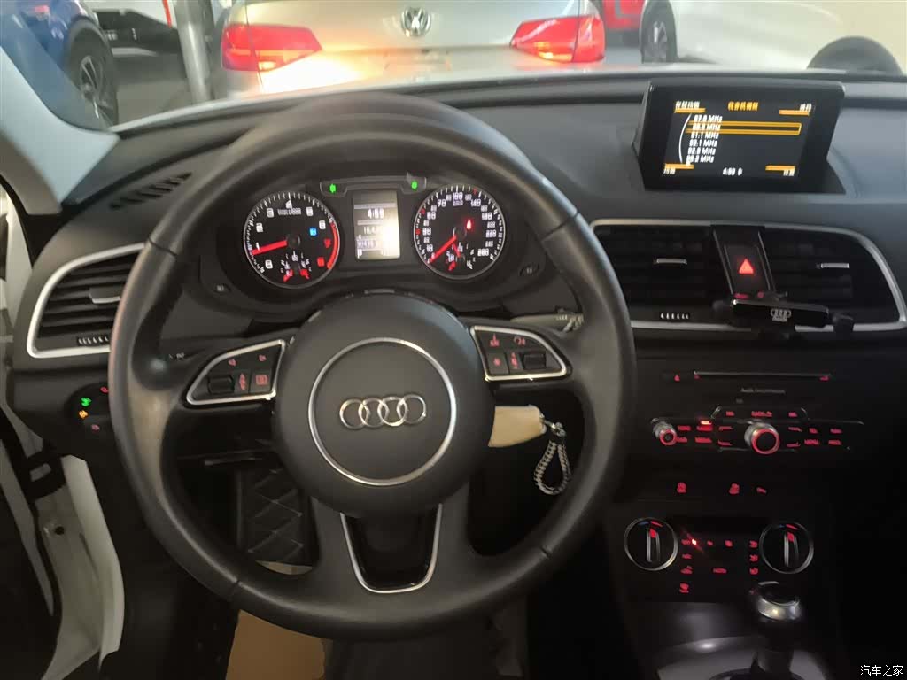 Audi Q3, 2018 10