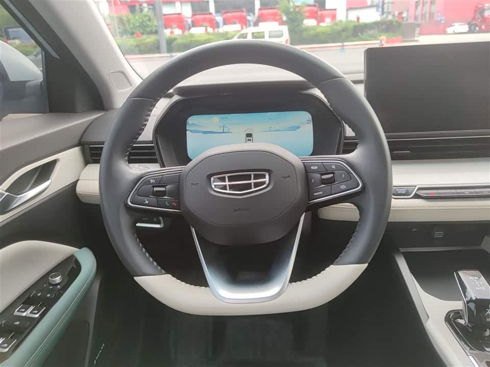 Geely Emgrand L HiP Geely Emgrand L HiP
