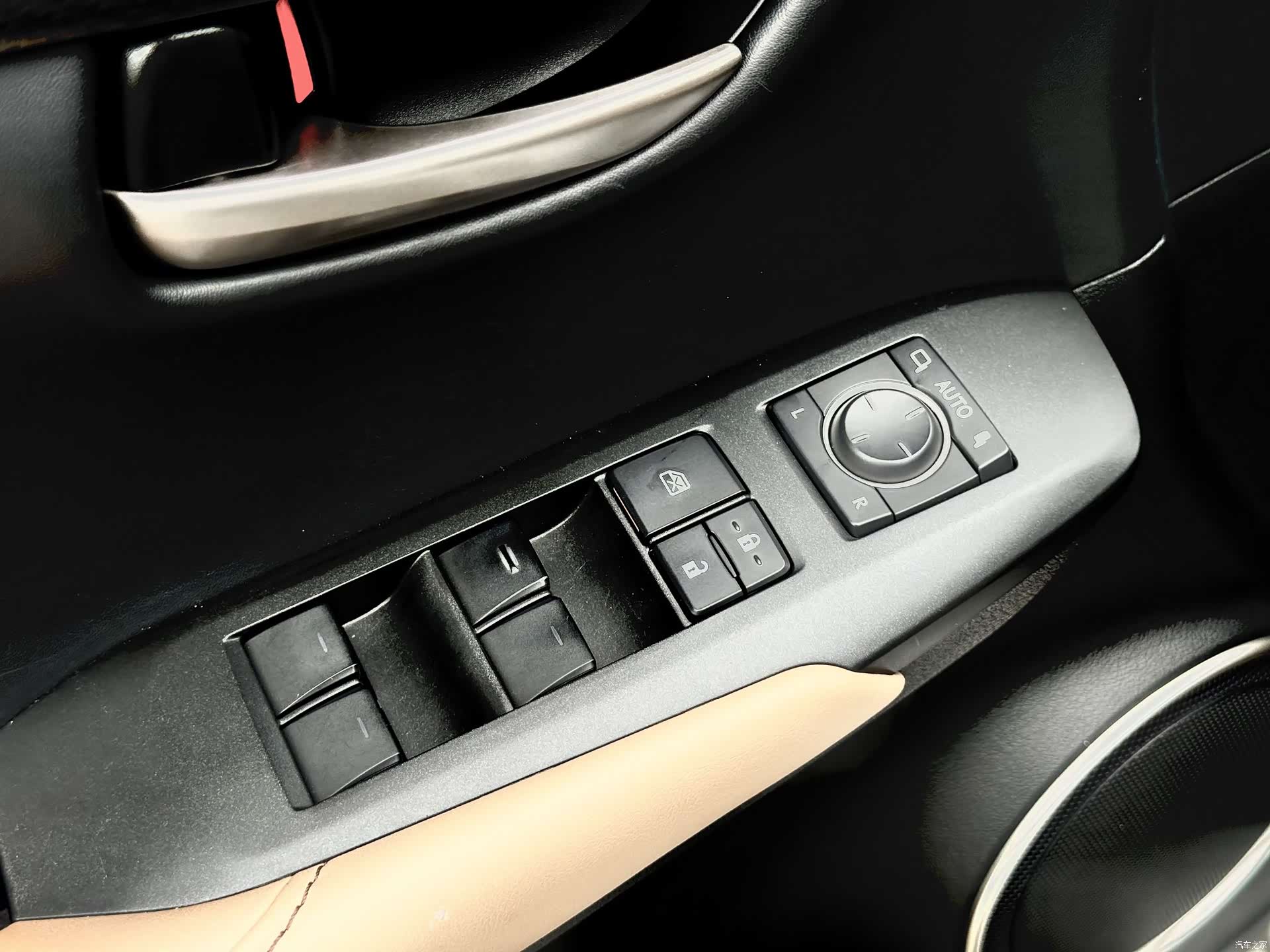 Lexus NX, 2017 17