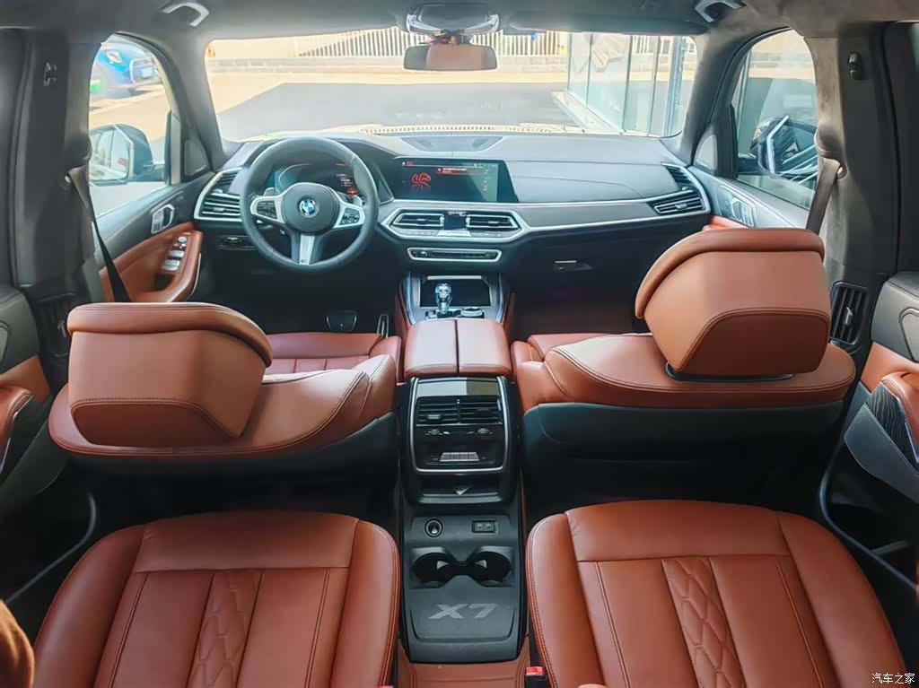 BMW X7, 2022 все фото