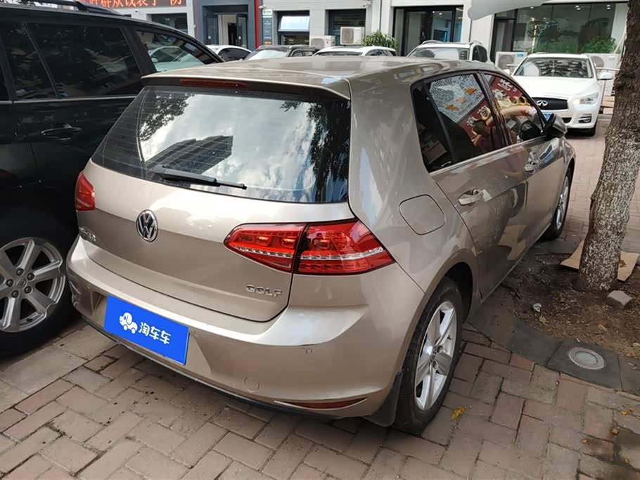 Volkswagen golf