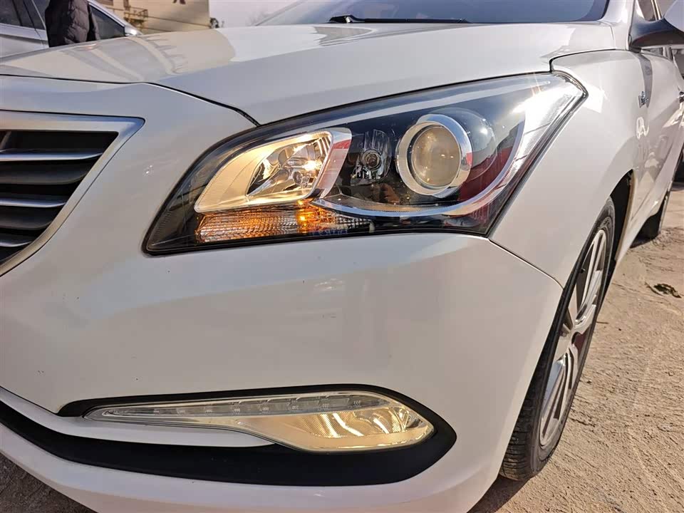 Hyundai Name picture