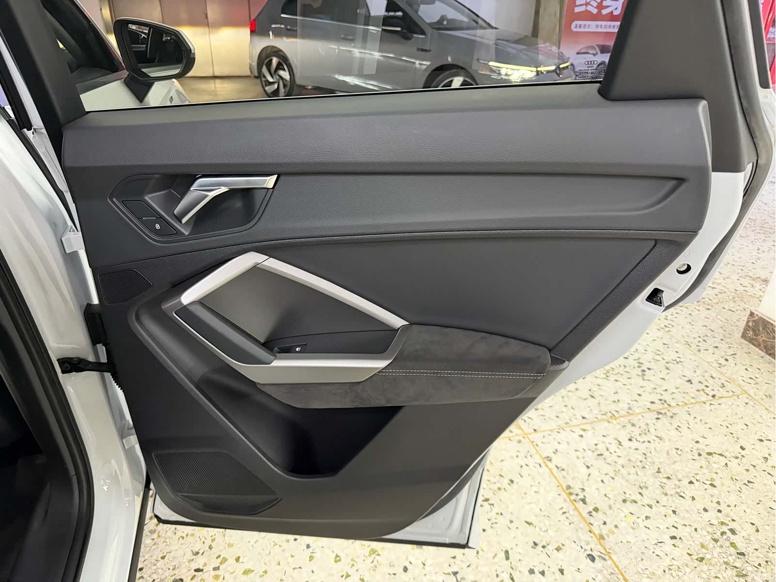 Audi Q3, 2022 16