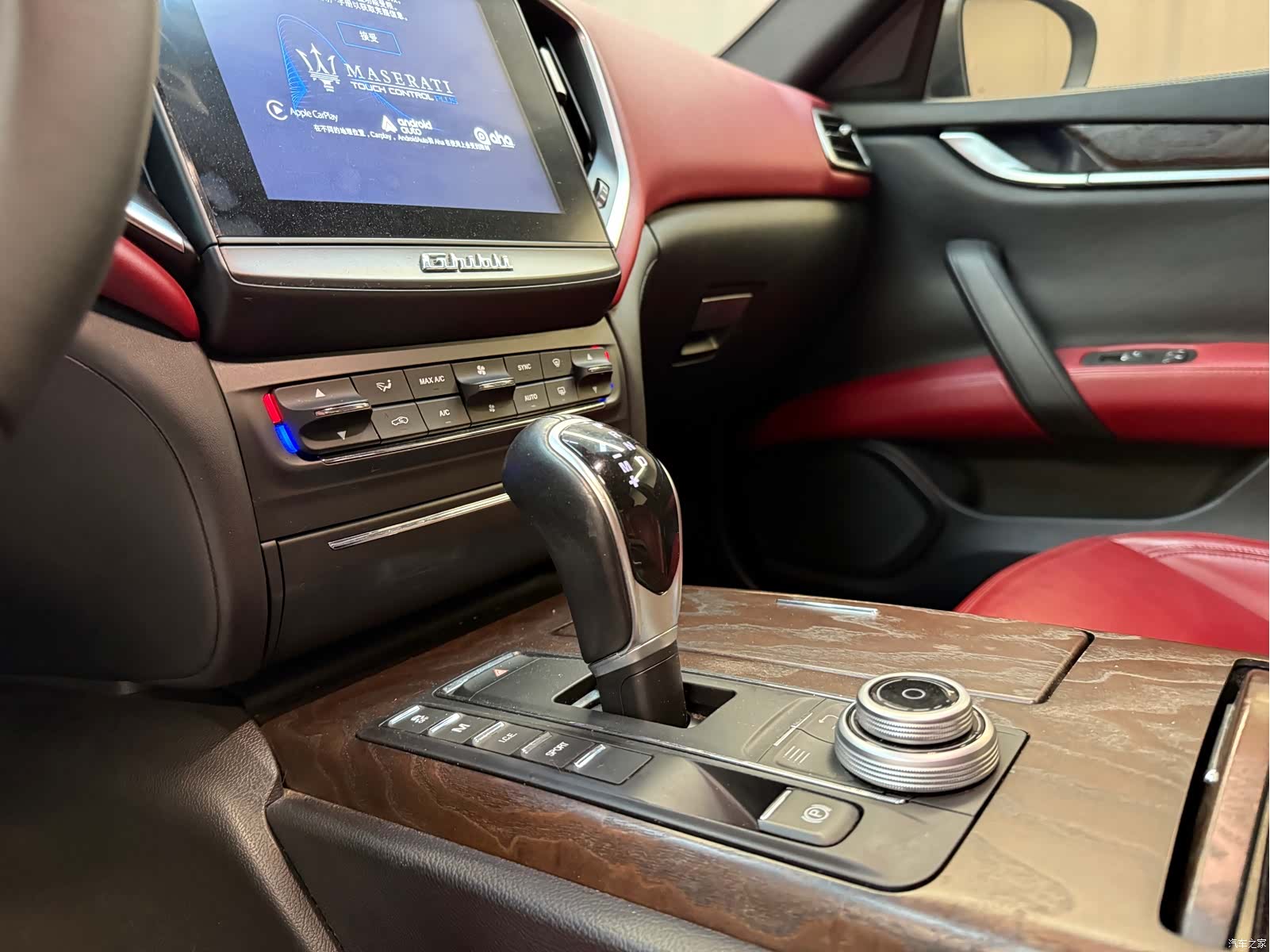 Maserati Ghibli, 2017 4