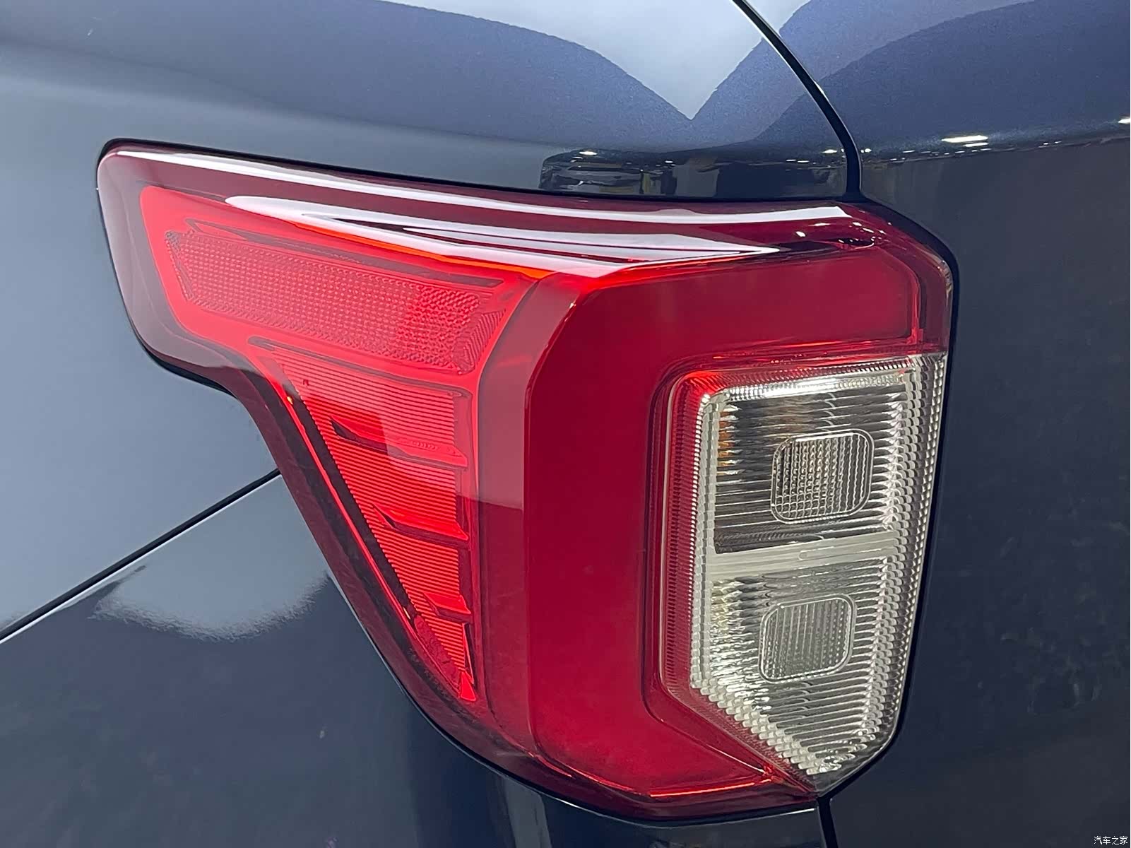 Ford Explorer, 2021 10