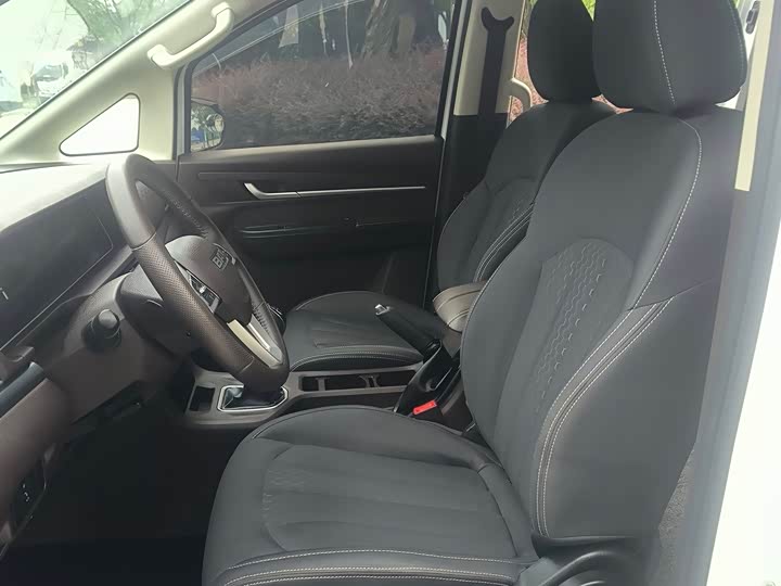 BAW rui sheng wang pai M7 2023 2.0L zhang zhou chuang xiang xing 7 seats